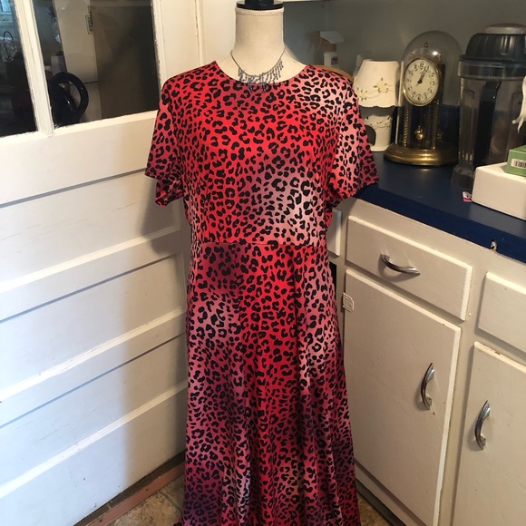 New maxi Dress size XL. Red & Black Animal Print. NWOT - Picture 1 of 2